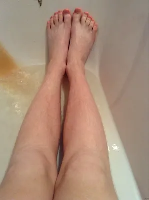 Фото ног девушек в ванной в HD качестве