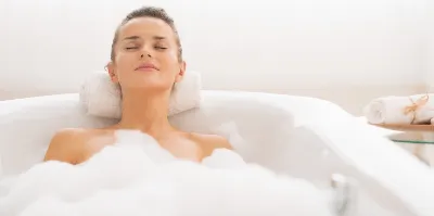Ноги девушек в ванной: картинки в Full HD качестве