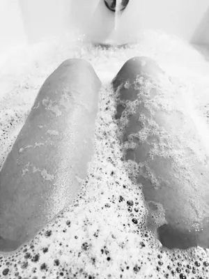 Уникальные фотографии ног девушек в ванной
