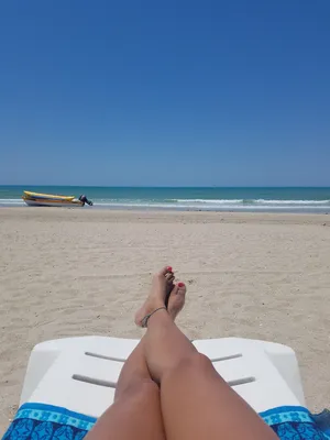 Фото пляжей с ногами для скачивания