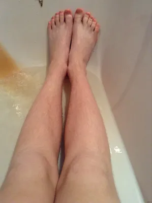 Ног в ванной  фото