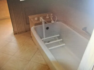 Изображения ног в ванной