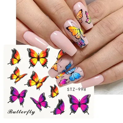 Фотография ногтей с дизайном бабочек и выбором размера