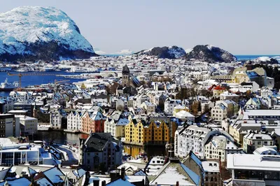 Студия льда: Зимние фьорды Норвегии в высоком разрешении