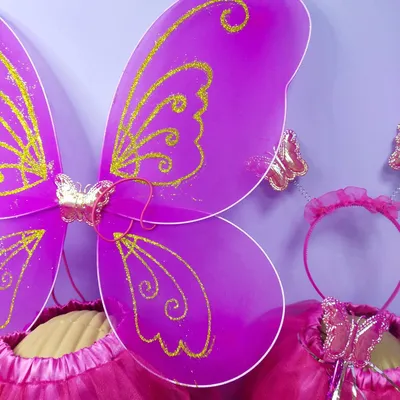 Фото бабочки в новогоднем наряде: Формат PNG