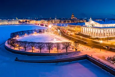 Сияние города: Новогодние фотографии в высоком разрешении