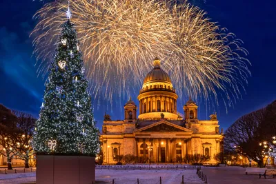 Новогодние моменты: Изображения праздничного Санкт-Петербурга