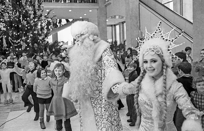 Новогодние кадры советской эпохи: Фотографии праздничного восторга