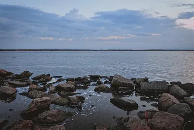 Фото пляжа с видом на море