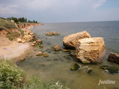 Пляж Фонтанка в Одессе. Фото в высоком разрешении для скачивания.