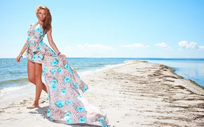 Летняя одежда для полных: фотографии стильных образов на пляже