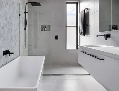 Фото однотонной плитки для ванной в разных вариантах отделки