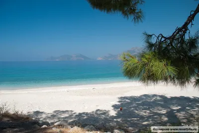 Фото пляжа Олюдениз: романтическая атмосфера и уединение