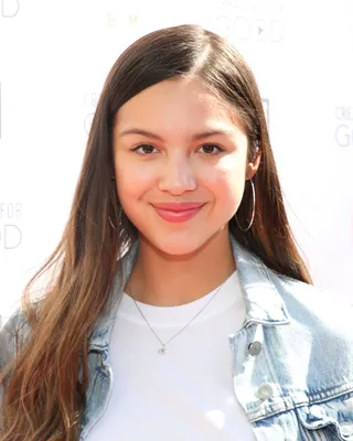 Изображение Olivia Rodrigo в формате PNG: выберите свой размер
