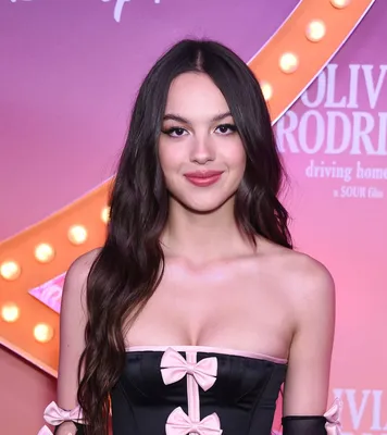 Фото Olivia Rodrigo: выберите формат WebP для оптимальной загрузки