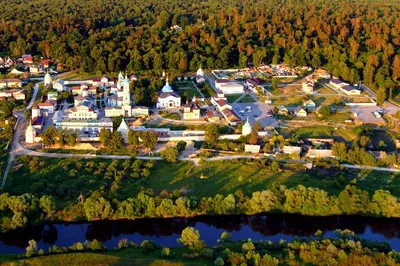 Фото Оптина пустынь из космоса: скачать фото в разных размерах