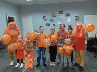 Оранжевая вечеринка  фото