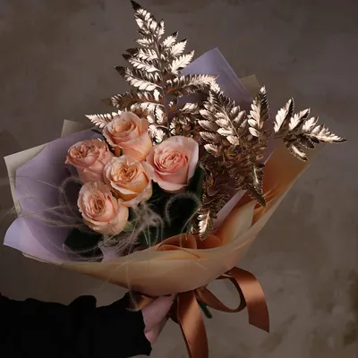 Уникальные изображения оригинальных букетов с розами и разными форматами