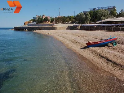 Орловка Крым: уединенный пляж с кристально чистой водой и живописными скалами (фото)