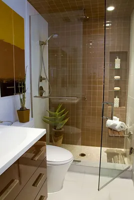 Изображения ванной комнаты с использованием ярких акцентных элементов