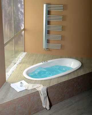 Фото овальной ванны с элегантным дизайном
