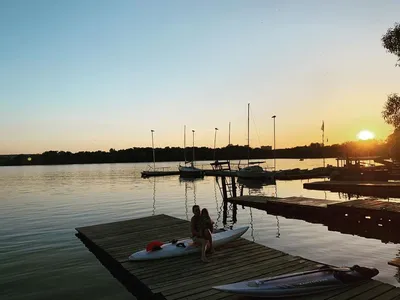 Золотистые закаты на Озере белое