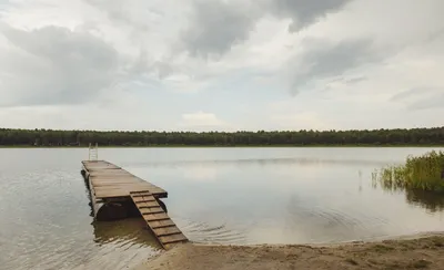 Фотографии озера Данилово на iOS: украсьте свой устройство красивыми кадрами.