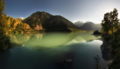 Фотография Озера Иссык в HD - наслаждение для глаз
