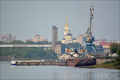 Закат над Озером нобель: красочные оттенки природы.