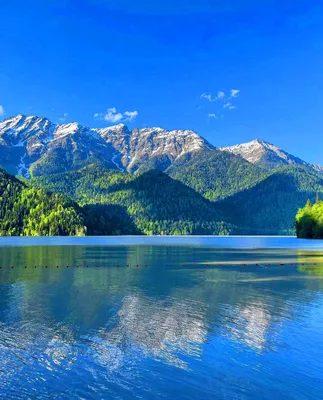 Жемчужина Кавказских гор: знакомство с Озером Рица