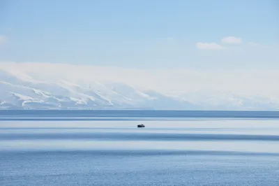 Изумительное озеро Севан: фото и фотографии с дронов