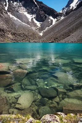Фото озера в горах для скачивания: доступные форматы (JPG, PNG, WebP)