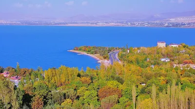 Потрясающие пейзажи Озера Ван в Турции на фото