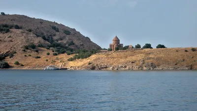 Озеро Ван в Турции: фотографии, показывающие его уникальное очарование