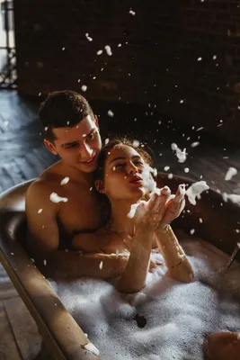 3) Фото пары в ванной: скачать бесплатно в формате PNG