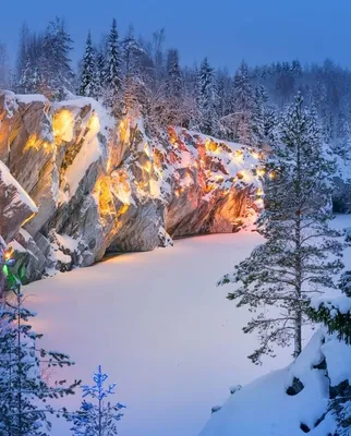 Фотографии зимнего уюта в Парке Рускеала: JPG, PNG, WebP