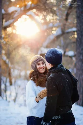 Зимний фотоальбом: Интимные снимки влюбленных в снежной стихии