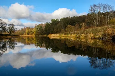 Фотография реки в стиле Full HD для наслаждения деталями