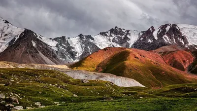 Бесплатные фото Пейзажей Казахстана: Современные изображения в 4K!