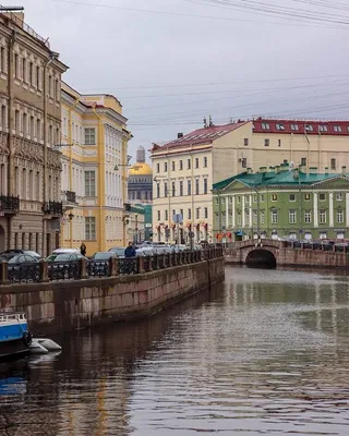 Соборы и церкви в лучах заката: неповторимые картины на фото