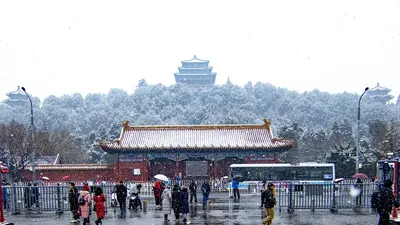 Волшебство зимнего Пекина: Скачивайте фотографии в JPG, PNG, WebP.