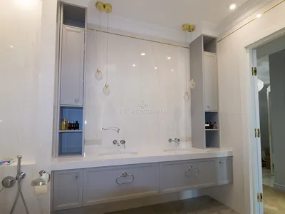 Фото пенала для ванной комнаты: вдохновение для создания уютного интерьера