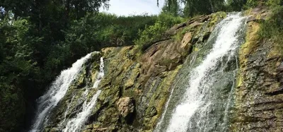 Пещерский водопад алтайский край фотографии