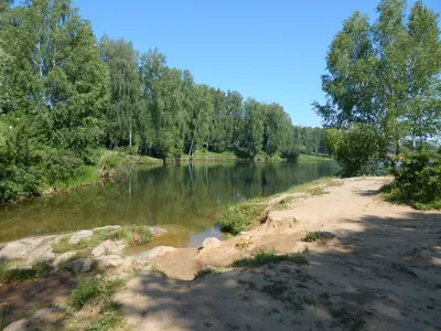 Замороженное чудо: Пещерский водопад на фотографии, вырезанный изо льда