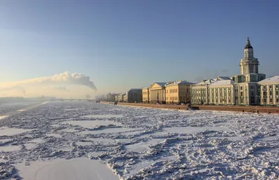 Исследуйте зимний Петербург через объектив: скачайте фотографию в JPG, PNG, WebP