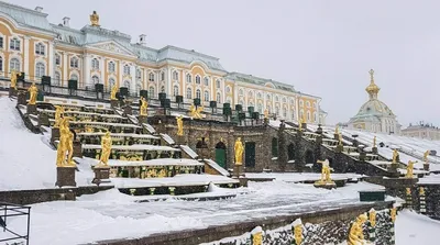 Петергоф в снежном покрове: Уникальные изображения для скачивания