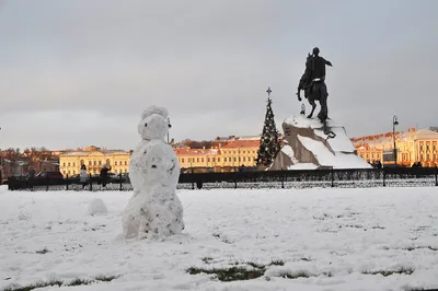 Бесплатные фото Петербурга в снегу: выбирайте качество!