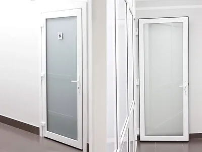 Пластиковая дверь в ванную - фото в HD качестве для скачивания