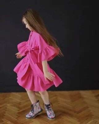 Прекрасное изображение платья бабочка - размер XL, формат PNG