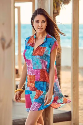 Фото платья для пляжа с яркими цветами